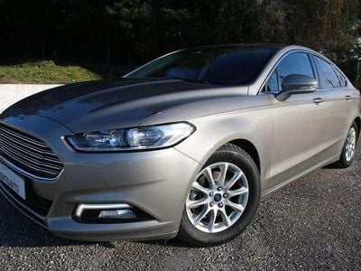 Usado Ford Mondeo 120 HP (88 kW) 2018 Cinzento