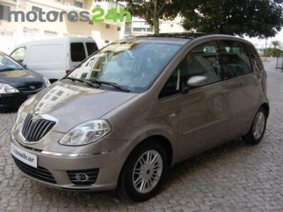 usado Lancia Musa 1.3M-Jet 90cv Auto Platino C/N