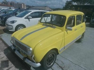 Usado Renault R4 34 HP (25 kW) 1992 Amarelo Citadino
