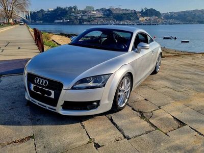 usado Audi TT 2.0 200cv Iuc antigo