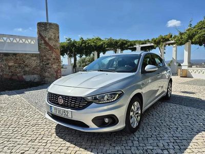 Cinzento Usado 2019 Fiat Tipo Lounge | € 12.900 (Preço justo)