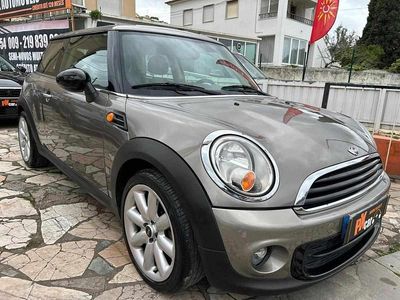 Usado Mini One D Hatch 90 HP (66 kW) 2011 Cinzento Citadino