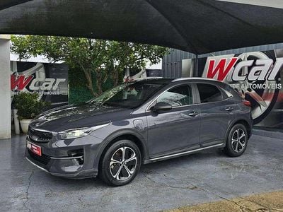 Usado Kia XCeed 141 HP (103 kW) 2021 Cinzento SUV