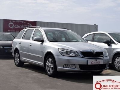 Cinza Usado 2013 Skoda Octavia GreenLine Carrinha | € 8.500 (Caro)