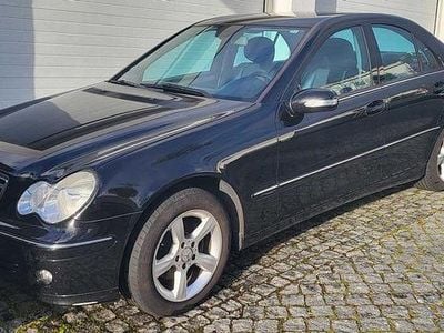 Usado Mercedes C220 150 HP (110 kW) 2006 Sedan