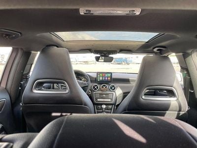 Usado Mercedes A180 Urban 109 HP (80 kW) 2016 Sedan