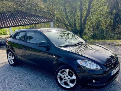 Usado Kia Ceed 115 HP (84 kW) 2008 Citadino