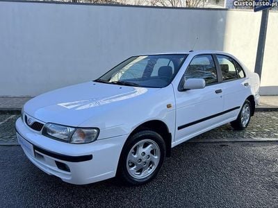 Branco Usado 1998 Nissan Almera Sedan | € 2.248