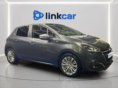 Cinzento Usado 2016 Peugeot 208 Citadino | € 7.995 (Preço justo)