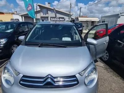 Usado Citroën C1 72 HP (52 kW) 2018 Cinza prata Citadino