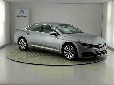 Usado VW Arteon Elegance 150 HP (110 kW) 2019 Cinzento
