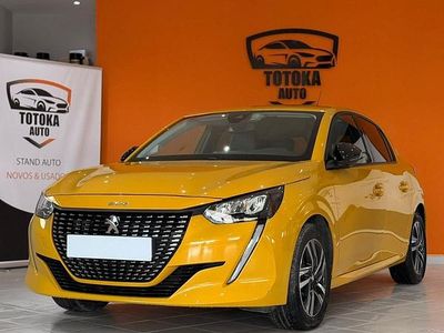 Amarelo Usado 2022 Peugeot 208 Allure Citadino | € 16.450 (Preço elevado)