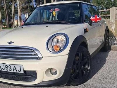 Branco Usado 2012 Mini One D Hatch Citadino | € 6.750 (Bom preço)