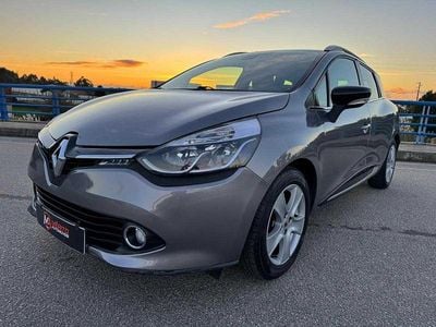 Cinzento Usado 2015 Renault Clio IV Carrinha | € 7.990 (Super Preço)
