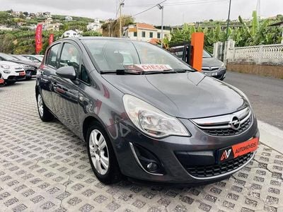 Cinzento Usado 2012 Opel Corsa Cosmo | € 6.950 (Caro)