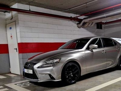 usado Lexus IS300h FSport