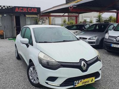 Usado Renault Clio IV Komfort 75 HP (55 kW) 2016 Branco