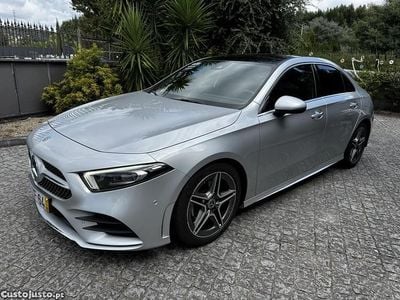 Cinza Usado 2019 Mercedes A180 AMG Sedan | € 24.480 (Caro)