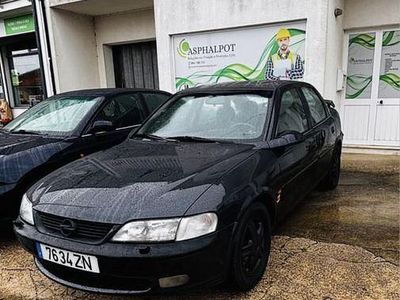 Usado 1998 Opel Vectra Sedan | € 1.500