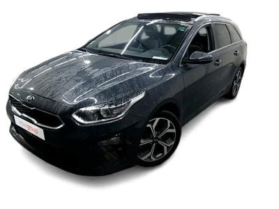 Usado Kia Ceed Sportswagon 136 HP (100 kW) 2021 Cinzento Carrinha