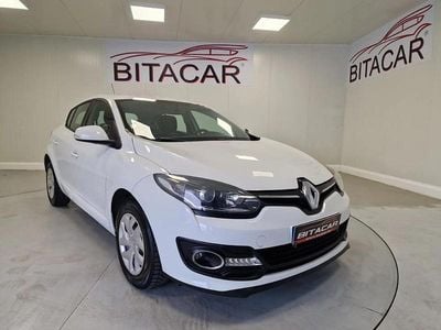 Branco Usado 2015 Renault Mégane III | € 15.750 (Caro)