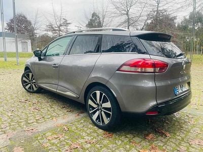 Usado Renault Clio GrandTour 90 HP (66 kW) 2016 Cinzento Carrinha