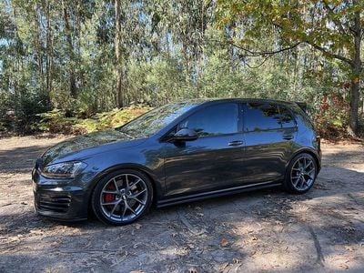 Usado 2014 VW Golf VII GTI Sedan | € 20.000