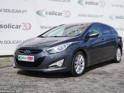 Cinza Usado 2012 Hyundai i40 Premium Carrinha | € 13.500