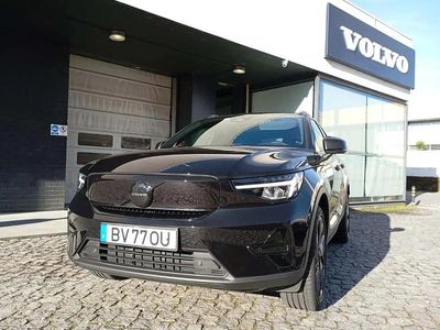 Preto Usado 2025 Volvo EX40 Single Motor Extended Range SUV | € 51.900