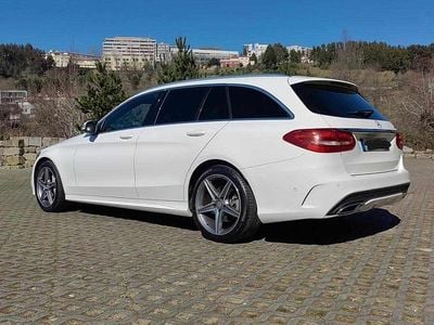 Usado Mercedes C200 136 HP (100 kW) 2014 Branco Carrinha