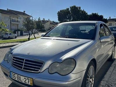 Usado 2003 Mercedes C220 Sedan | € 5.500