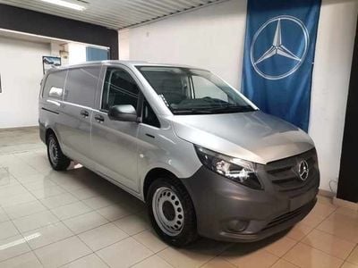 Cinzento Usado 2020 Mercedes e-Vito Monovolume | € 26.990