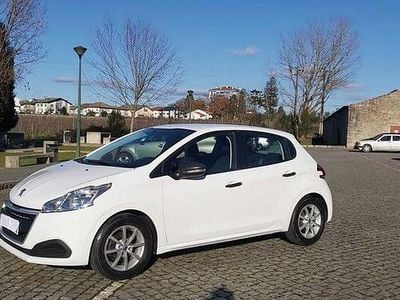 Usado 2017 Peugeot 208 Citadino | € 7.490 (Bom preço)