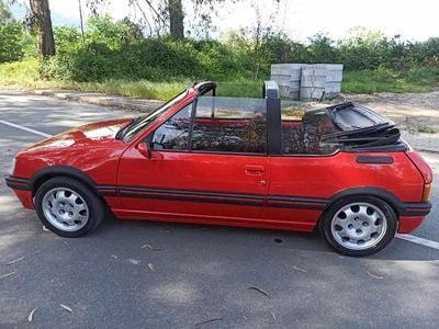Usado Peugeot 205 113 HP (83 kW) 1988 Vermelho Citadino
