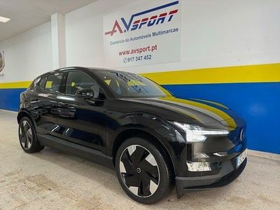 Preto Usado 2024 Volvo EX30 SUV | € 36.900 (Preço justo)