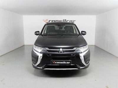 Usado Mitsubishi Outlander Intense 203 HP (149 kW) 2016 Preto SUV