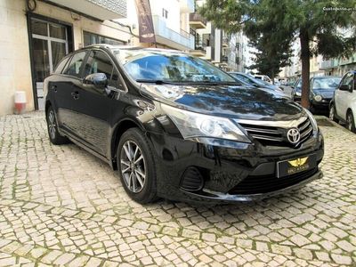 usado Toyota Avensis 2.0 D-4D Comfort