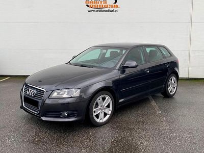 Cinza Usado 2010 Audi A3 Sportback Sport Citadino | € 10.890