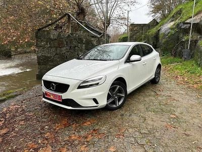 Branco Usado 2016 Volvo V40 R-Design Carrinha | € 16.750 (Preço elevado)