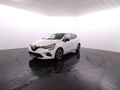 Branco Usado 2023 Renault Clio V Evolution | € 18.950 (Preço elevado)
