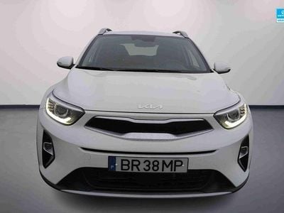 Branco Usado 2025 Kia Stonic SUV | € 19.990 (Preço justo)