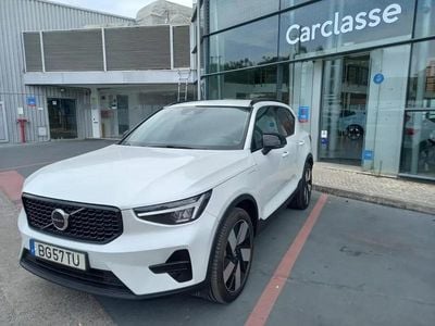 Branco Usado 2024 Volvo XC40 Plus SUV | € 42.500 (Preço elevado)