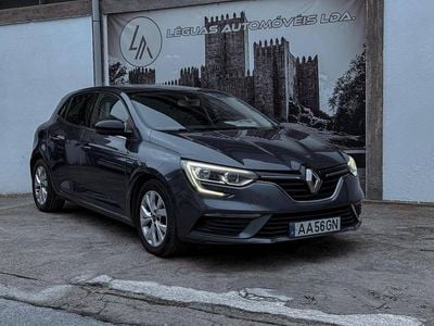 Usado Renault Mégane IV 115 HP (84 kW) 2020 Cinzento