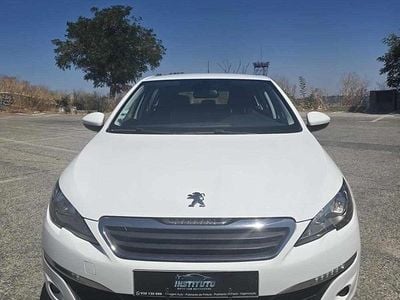 Branco Usado 2015 Peugeot 308 | € 8.500 (Bom preço)