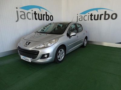 Usado Peugeot 207 68 HP (50 kW) 2010 Cinzento