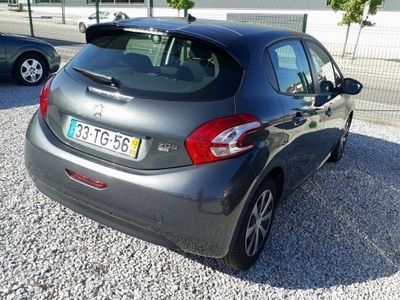 usado Peugeot 208 HDI Auto