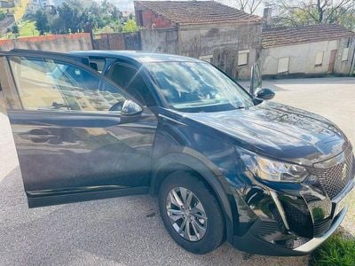Peugeot e-2008