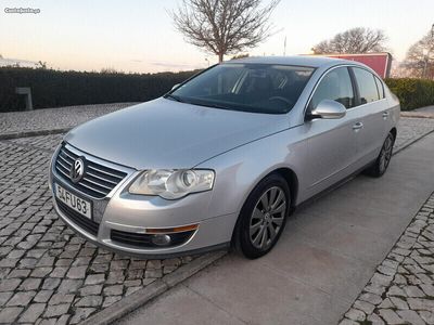 usado VW Passat 1.9 TDi BlueMotion Confortline