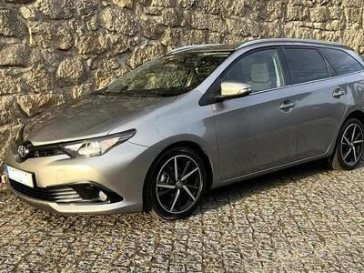 Usado Toyota Auris 90 HP (66 kW) 2018 Cinzento Carrinha