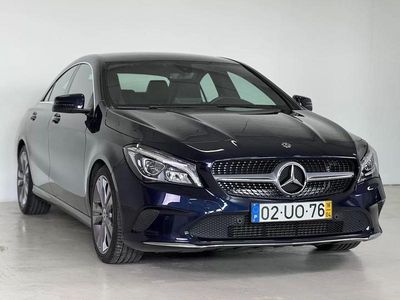 Usado Mercedes CLA180 Urban 109 HP (80 kW) 2018 Azul Sedan
